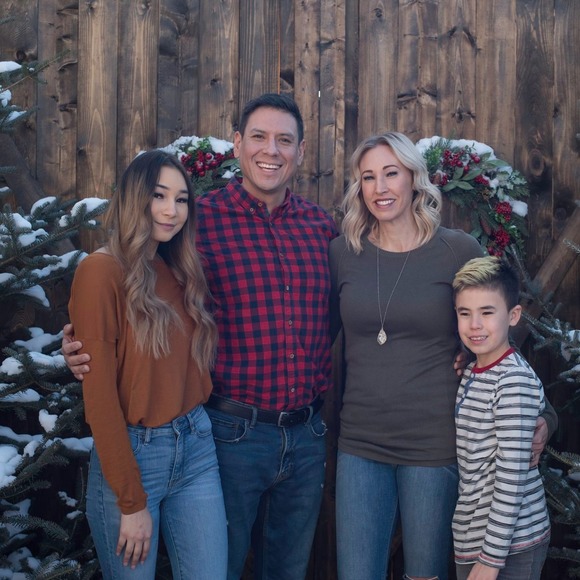 Meet your Posher, Tara - Picture 1 of 1